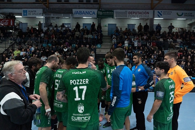 Victoria y billete para la Copa Asobal en Cangas (31-39)