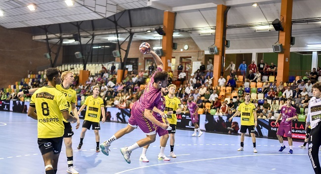 Comienzo con derrota ante el Sävehof (22-30)