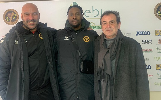 Refuerzo de la primera línea con el fichaje de Aurélien Tchitombi