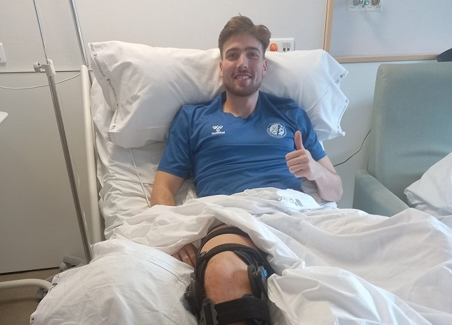 David Mach es operado con éxito 
