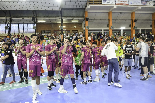 Importante victoria ante el Puente Genil (28-27)