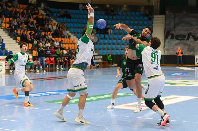 Derrota en Pamplona para cortar la racha (33-26)