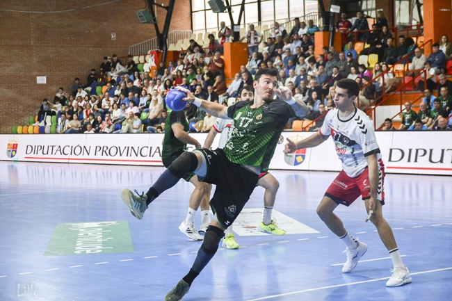 Derrota por la mínima (24-25)