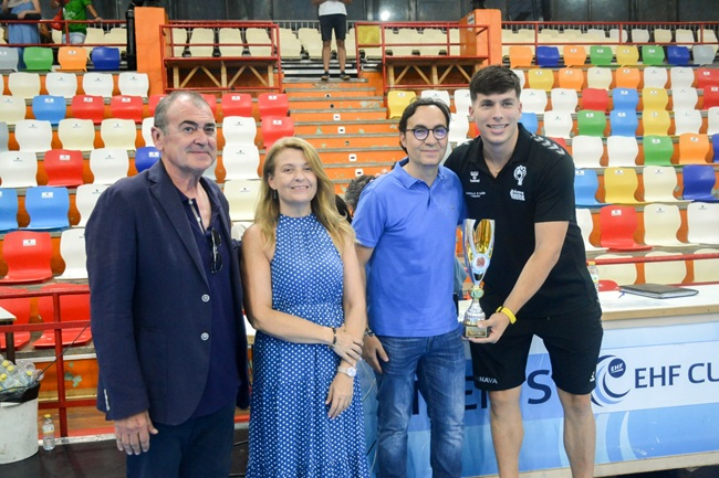 El Viveros Herol Nava se llevó el Trofeo San Julíán