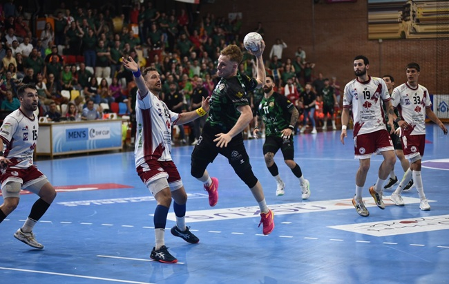 Victoria y pase a la final de la Copa del Rey (31-30)