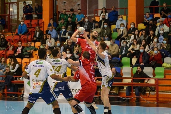 Cuarta victoria consecutiva para un Incarlopsa Cuenca que sigue soñando (37-30)