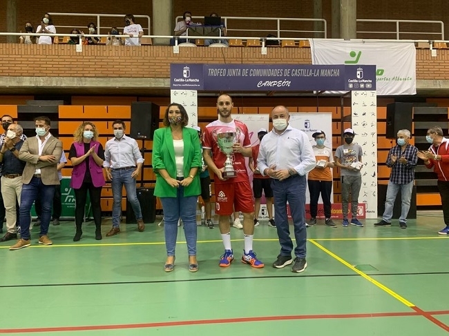 El Incarlopsa Cuenca gana el Trofeo de la Junta de Comunidades de Castilla-La Mancha en Albacete 