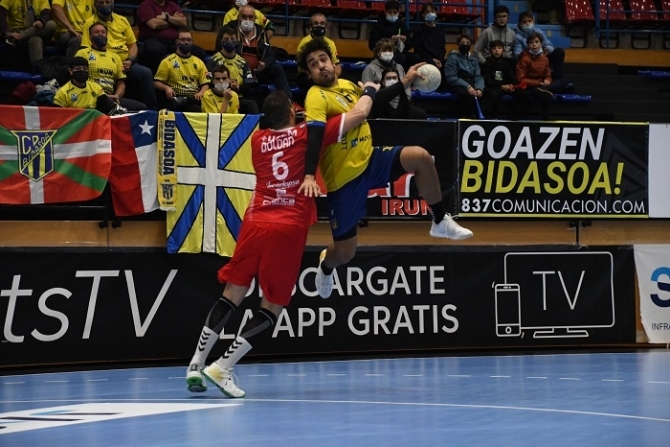 El Incarlopsa Cuenca no puede sumar ante un buen Bidasoa Irun (38-32)