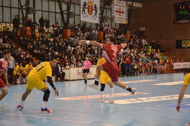El Incarlopsa Cuenca se quedó cerca de puntuar ante el Barça (26-29)