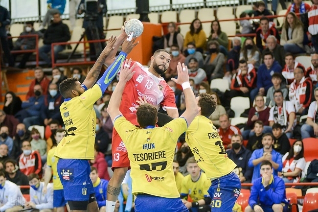 Triunfo e ilusión del Incarlopsa Cuenca este sábado (27-23)